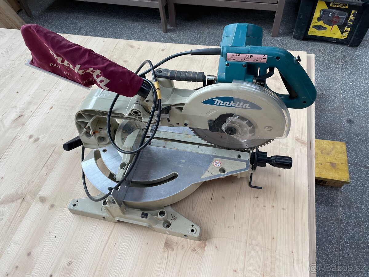 Pokosová pila Makita LS1013