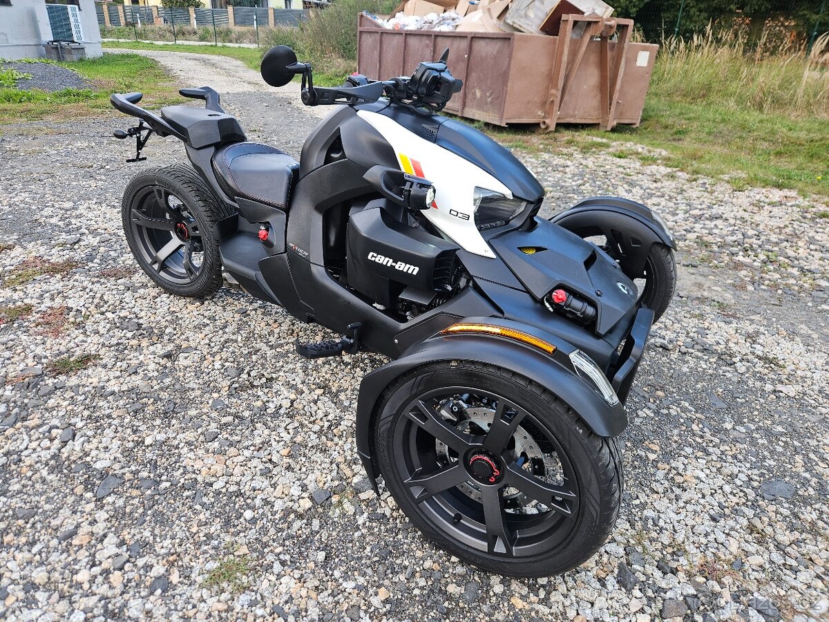 CAN-AM Ryker 900 Rally r.v.2024 Akrapovic