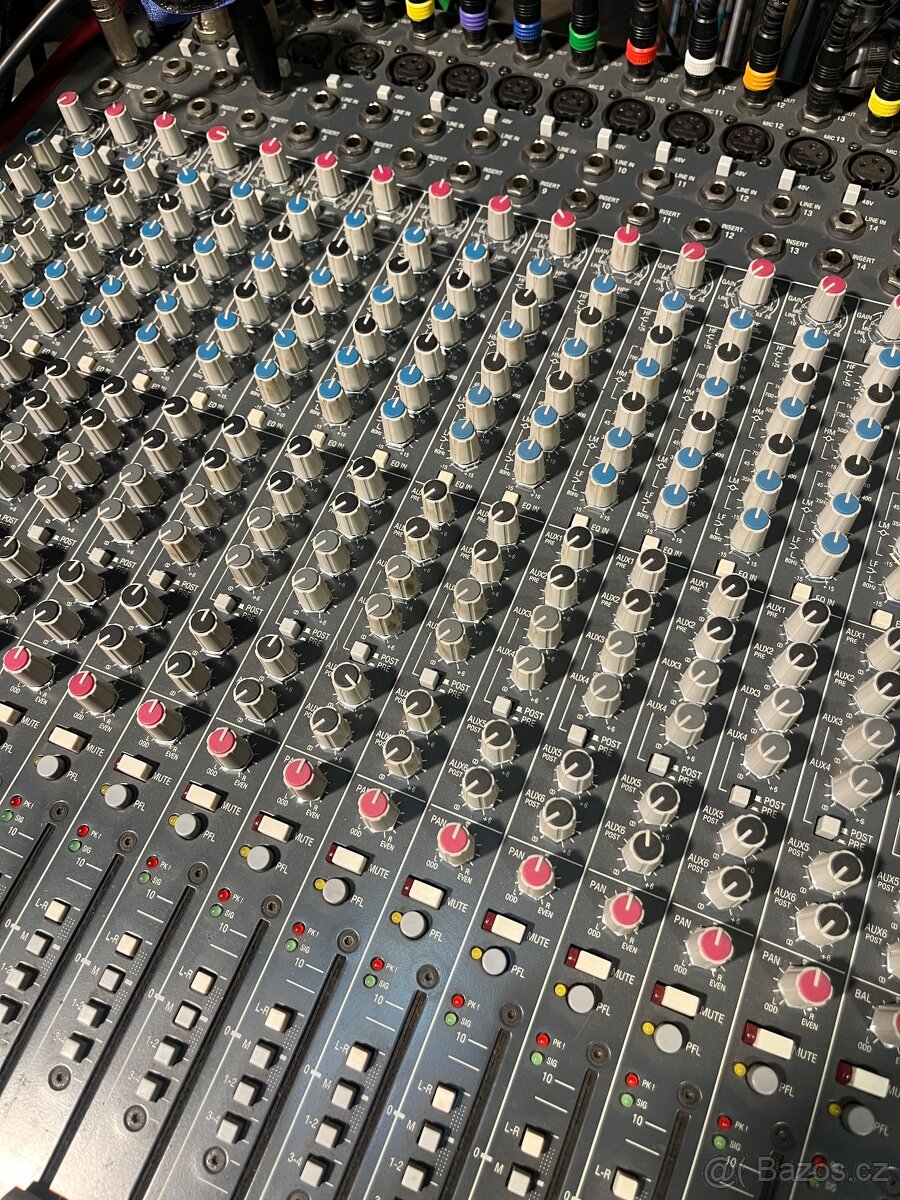 Mixážní pult ZED 428