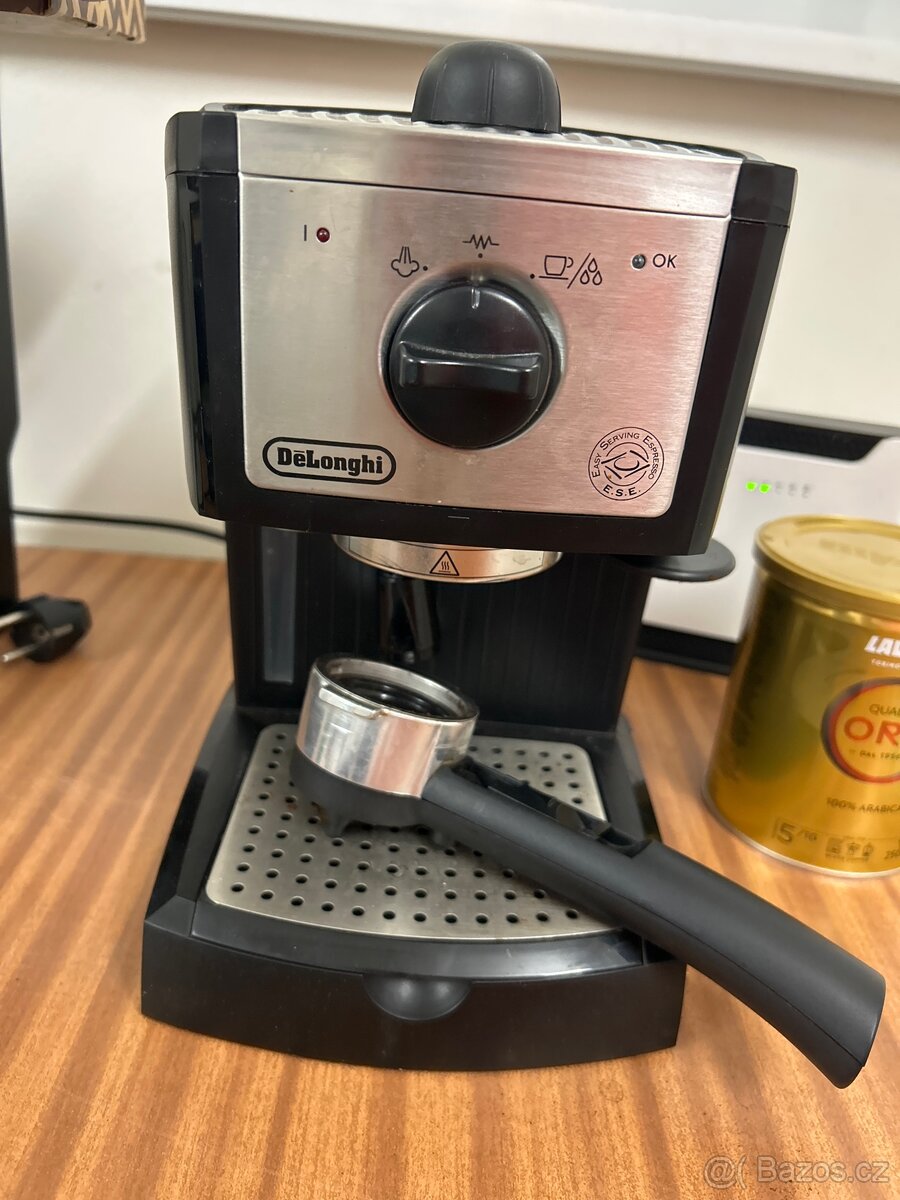 Kávovar pákový DeLonghi