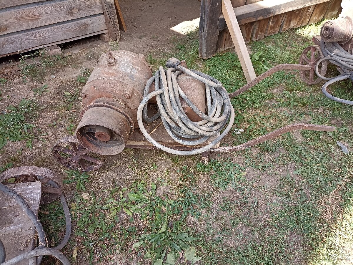 Elektromotor Kolben-Daněk