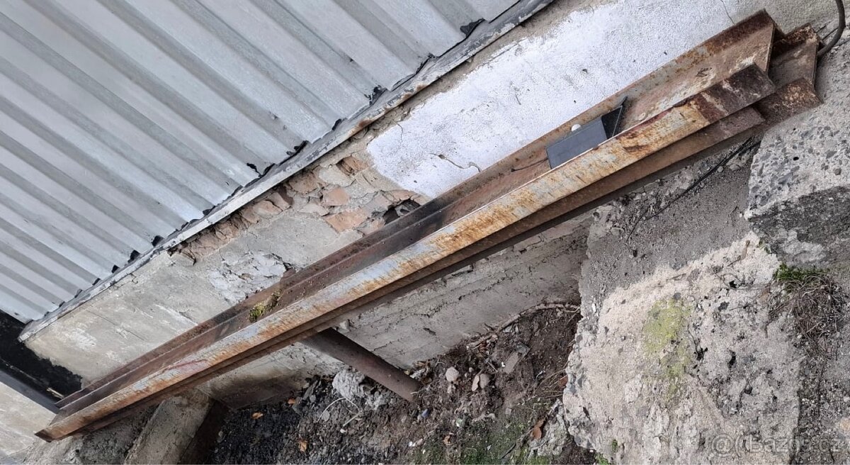 Překlady železné (3 Ks) - délka 3,8 m.