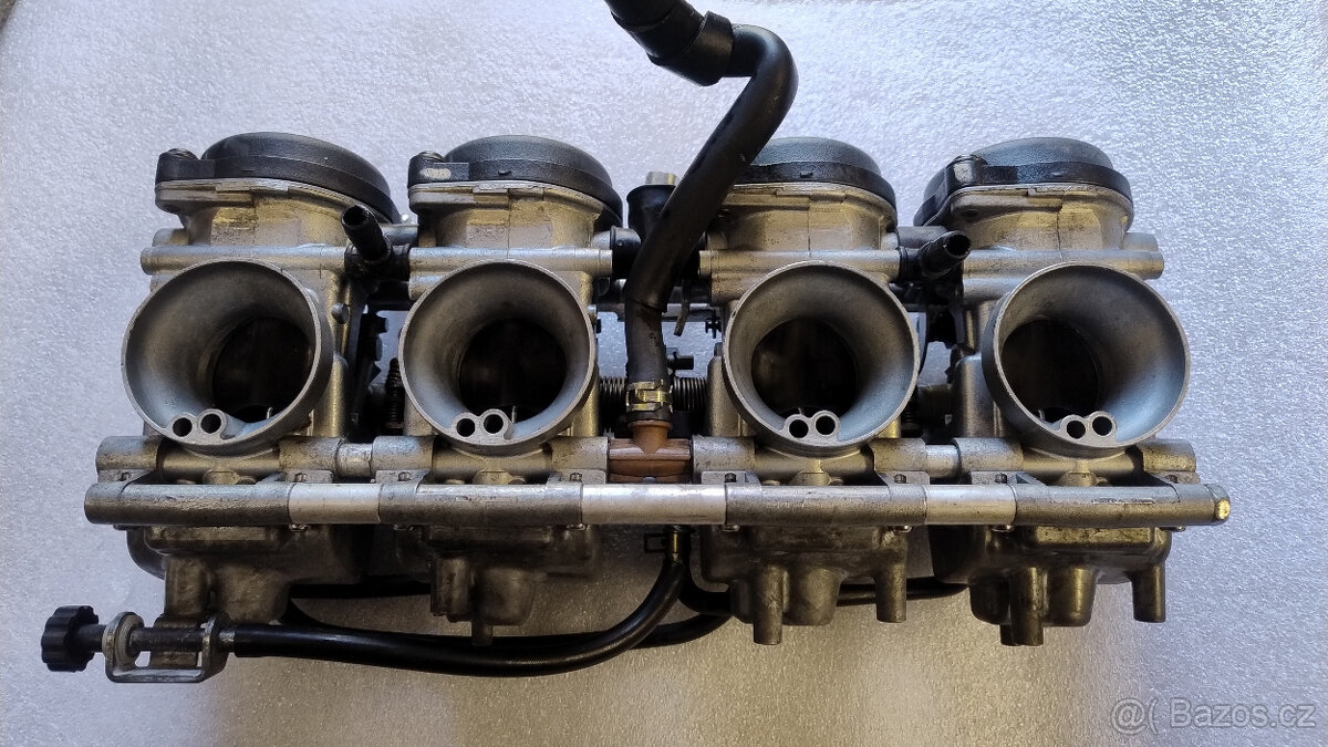 Karburátory Yamaha FZS 600 Fazer