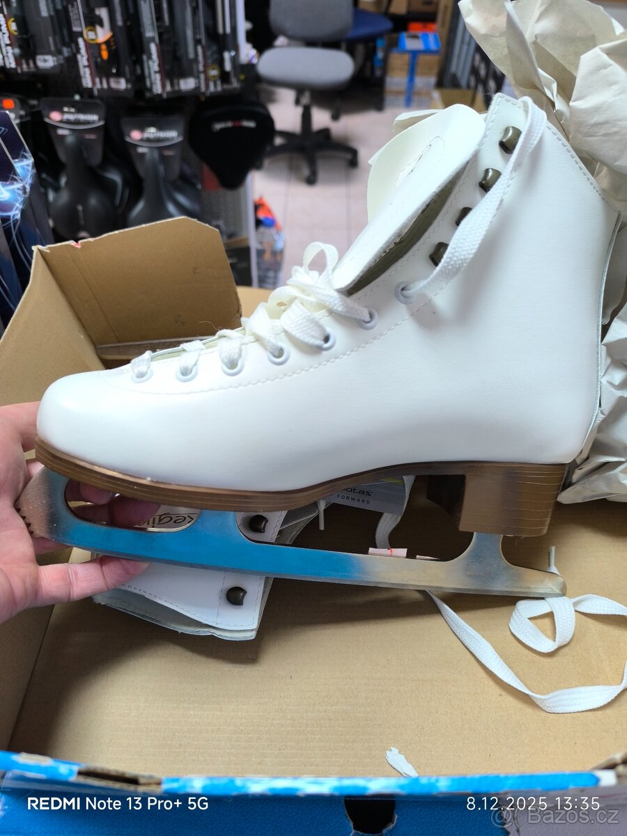 Nové dámské krasobrusle dámské nožové brusle