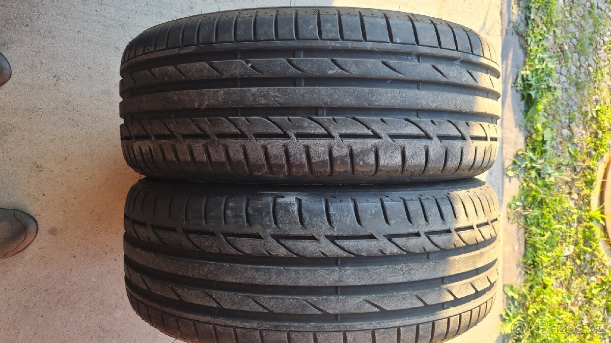 2x letní pneu 225/45 R19