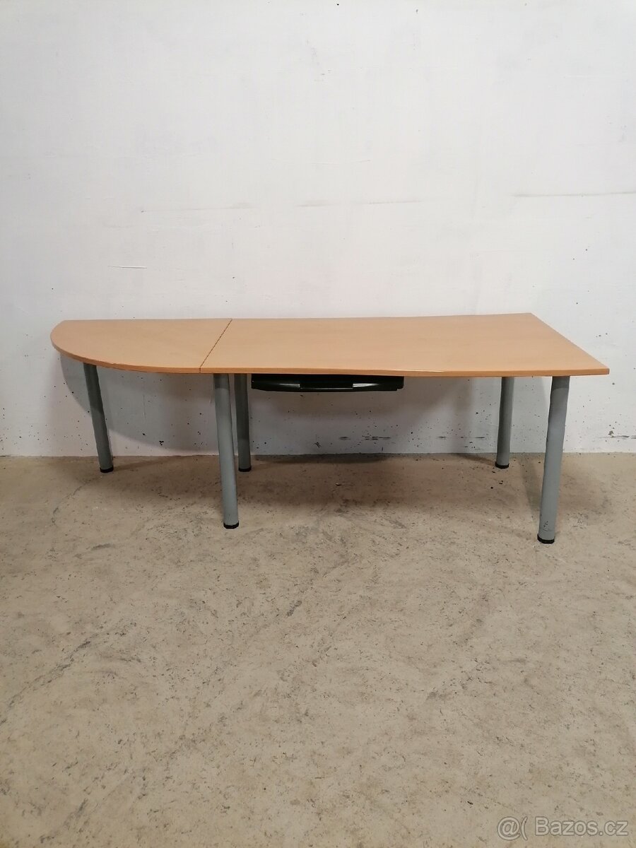 Pracovní stůl,kancelářský stůl