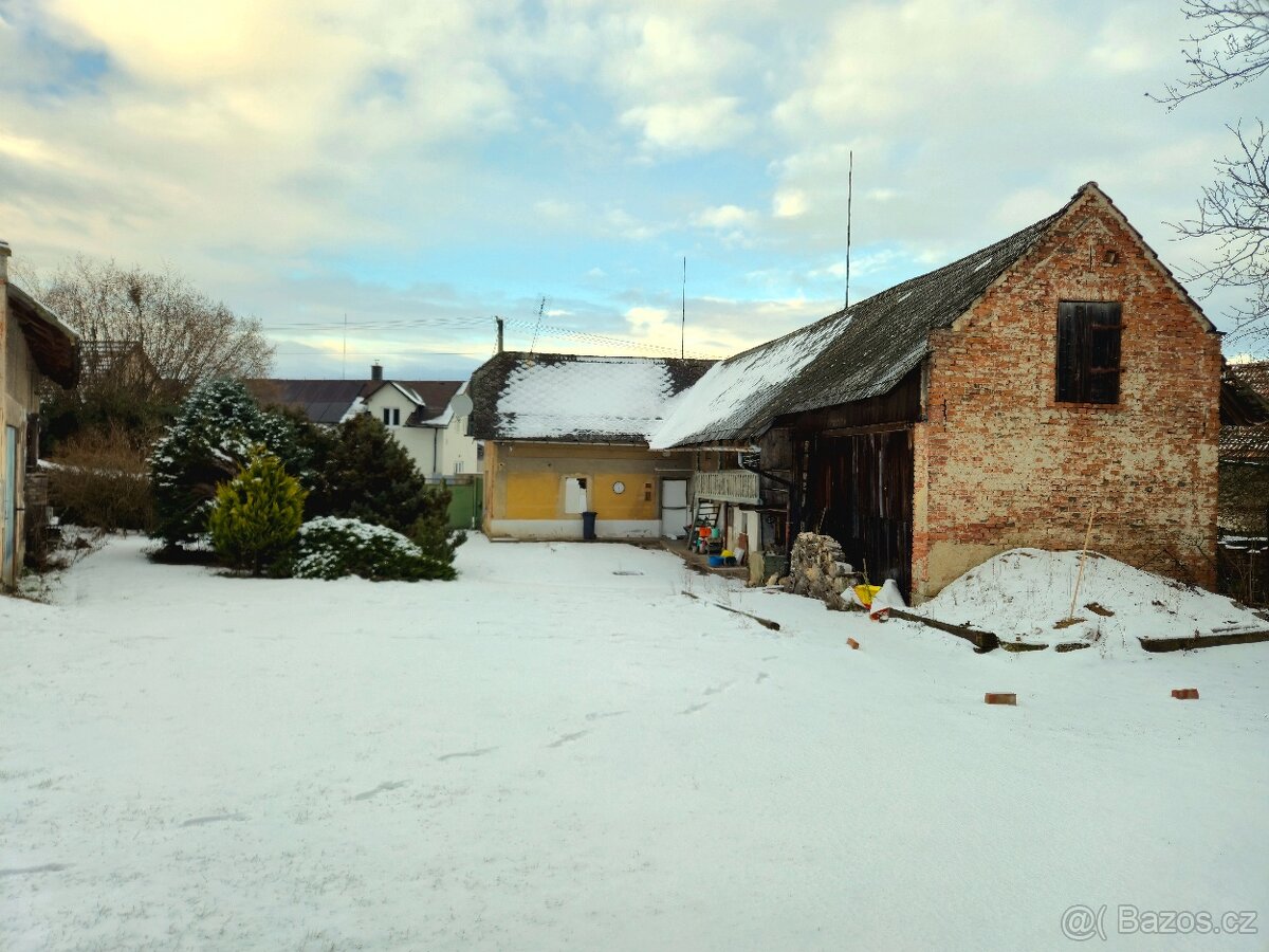 Zemědělská usedlost 3784 m²