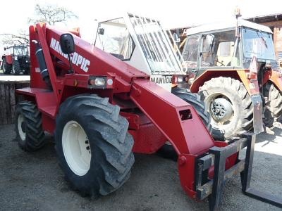 Teleskopický manipulátor MANITOU MT 425 FC