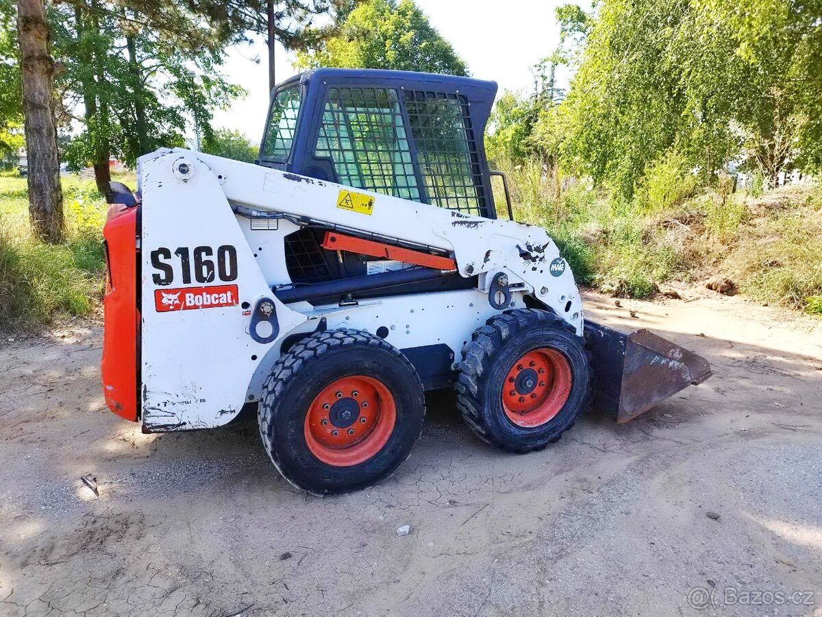 Smykovy nakladac Bobcat S160 + SPZ