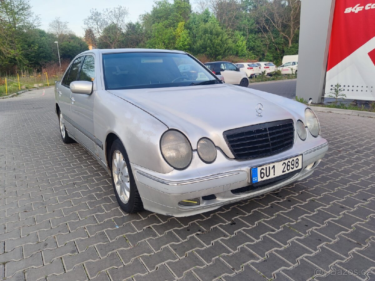 Mercedes w210 E 270 cdi facelift, R 2000.
