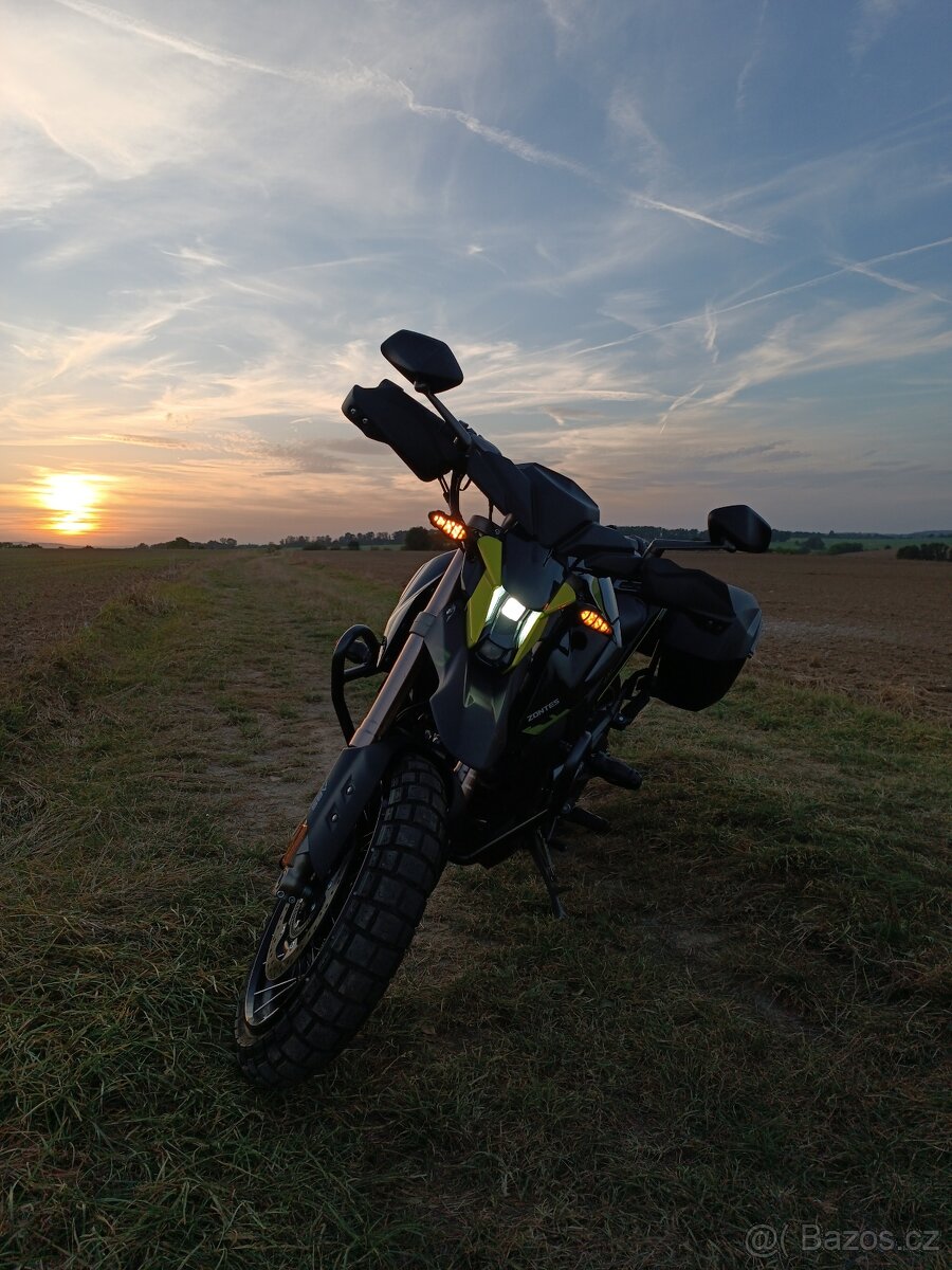 2023 Zontes hyper trail