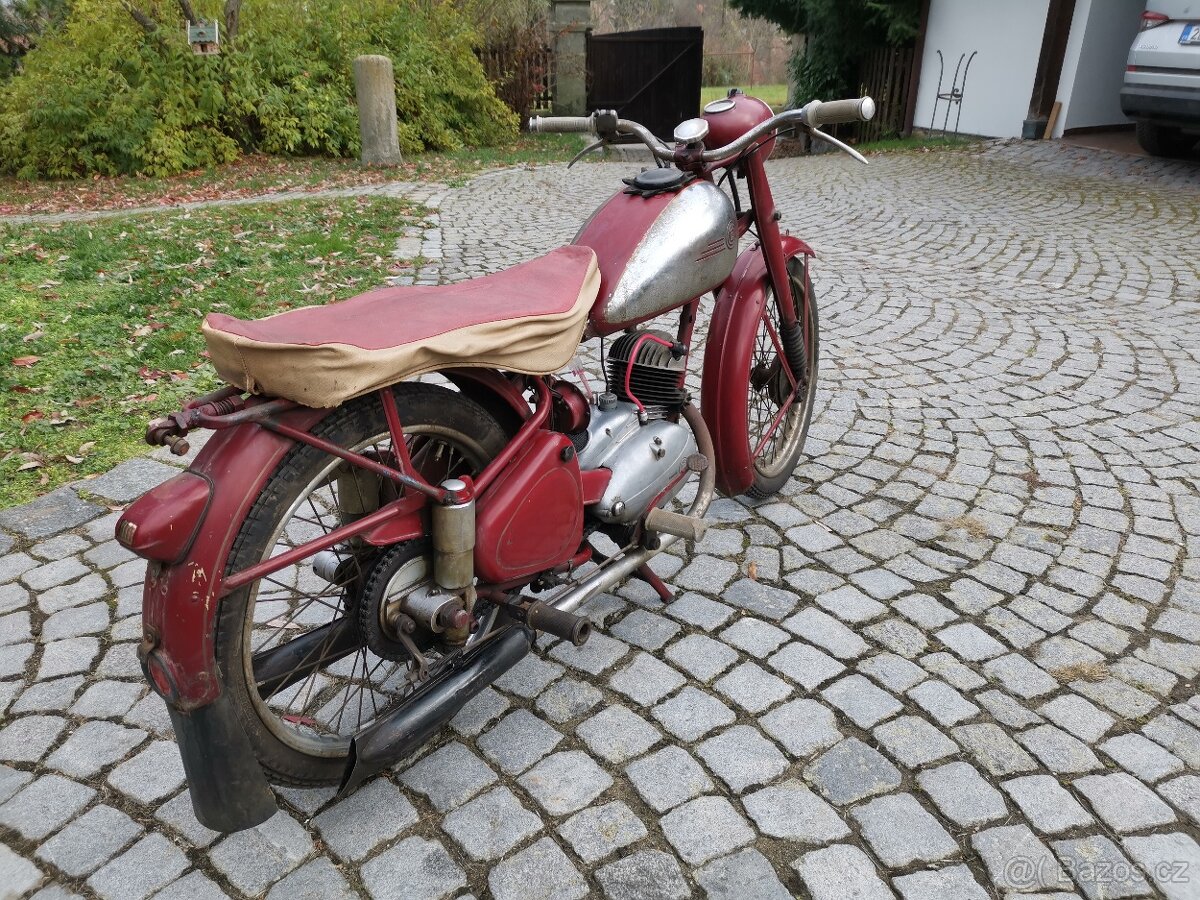 Prodám ČZ125 c