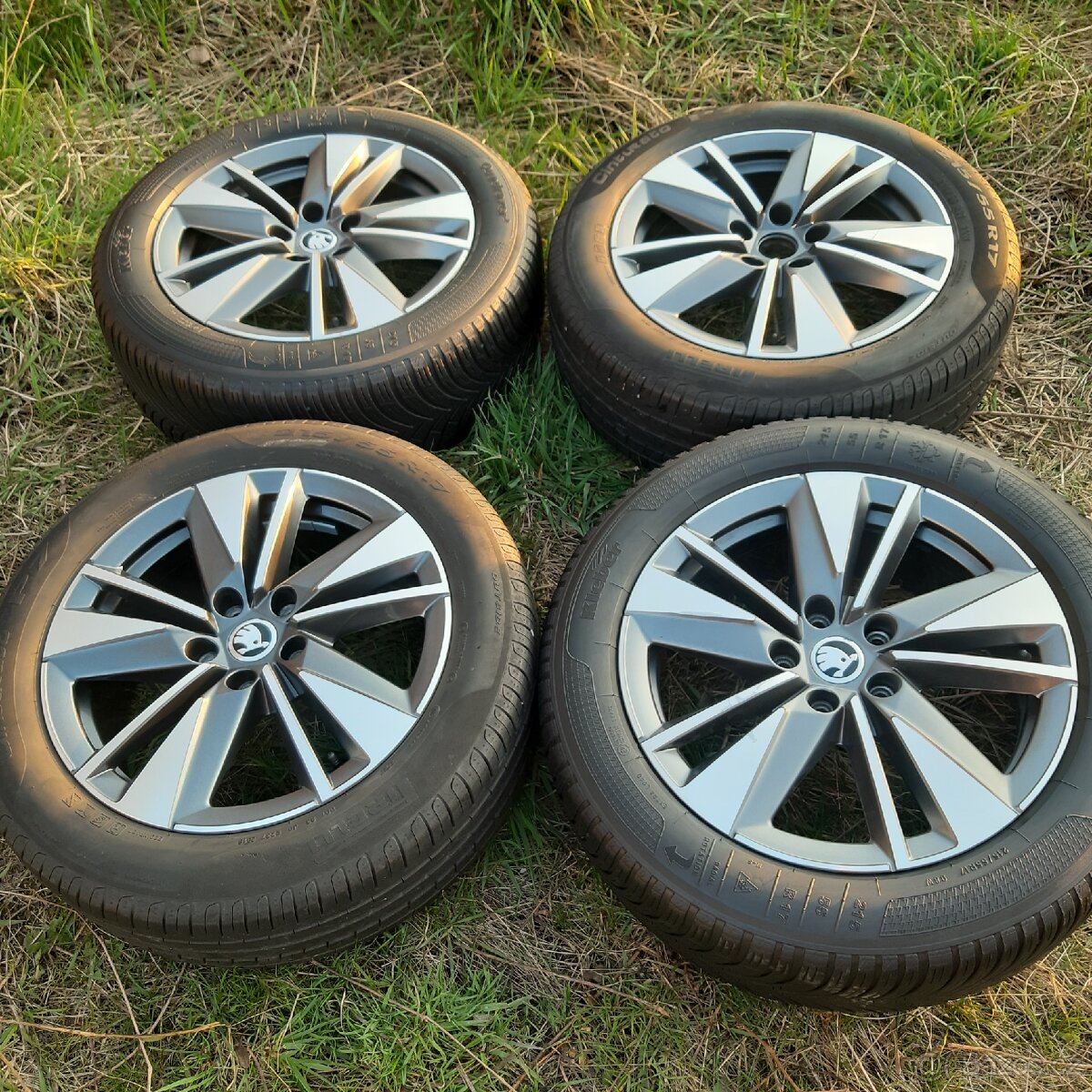 Alu kola Škoda Karoq Superb Octavia R17
