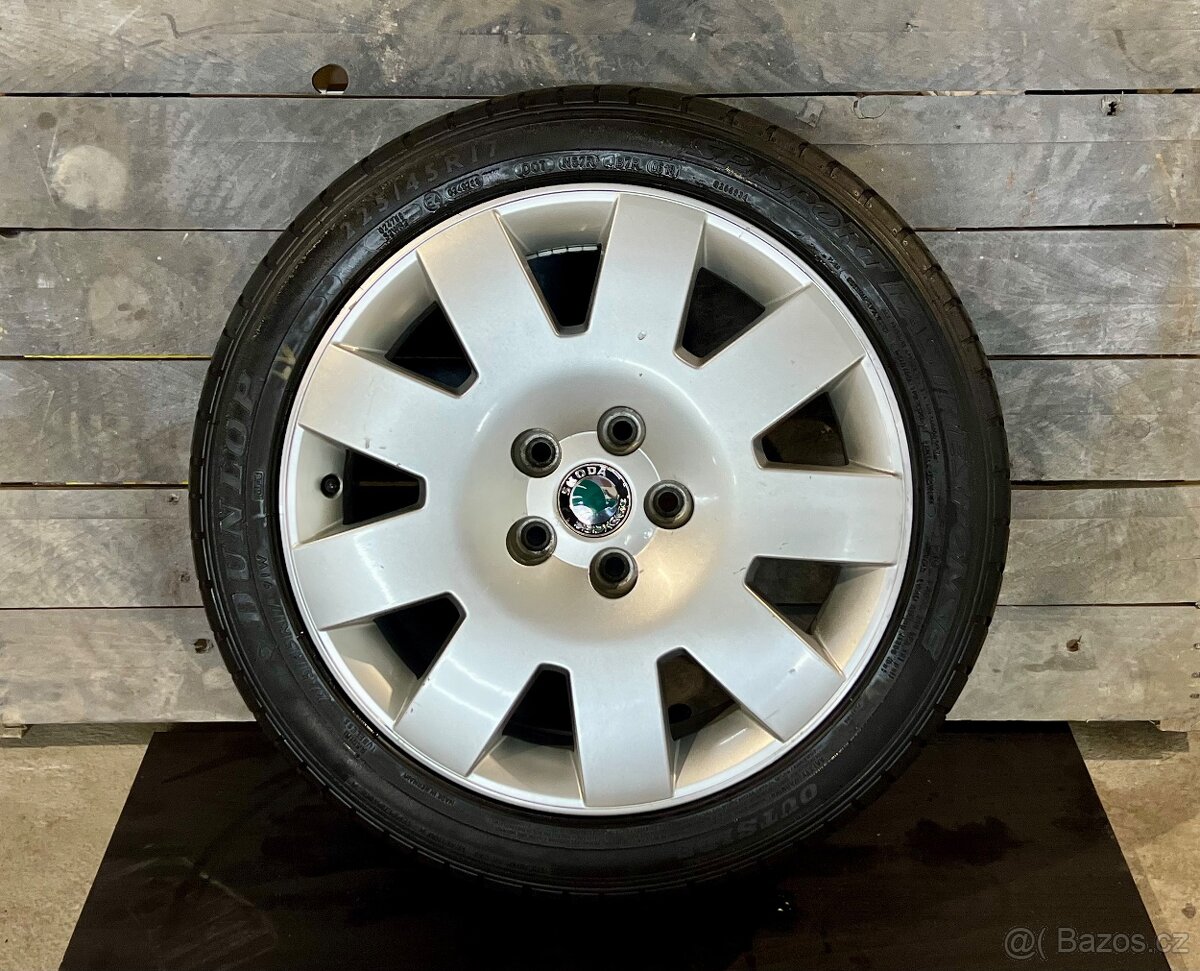 Originál alu kola Škoda 5x112 R17, letní pneu 225/45 R17