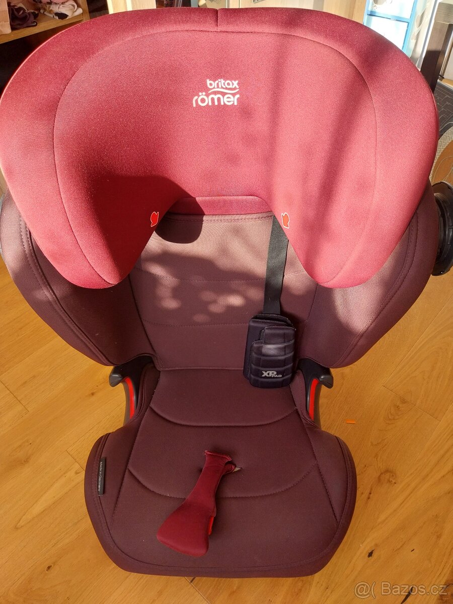 Autosedacka römer kidfix III M 15-36 kg