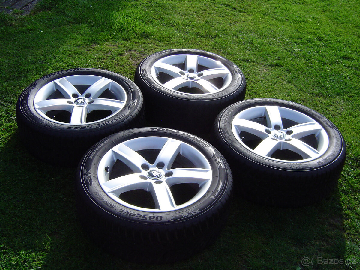 4 XZIMNÍ HLINÍKOVÁ KOLA ŠKODA KAROQ,OCTAVIA IV 215/55 R17.TP