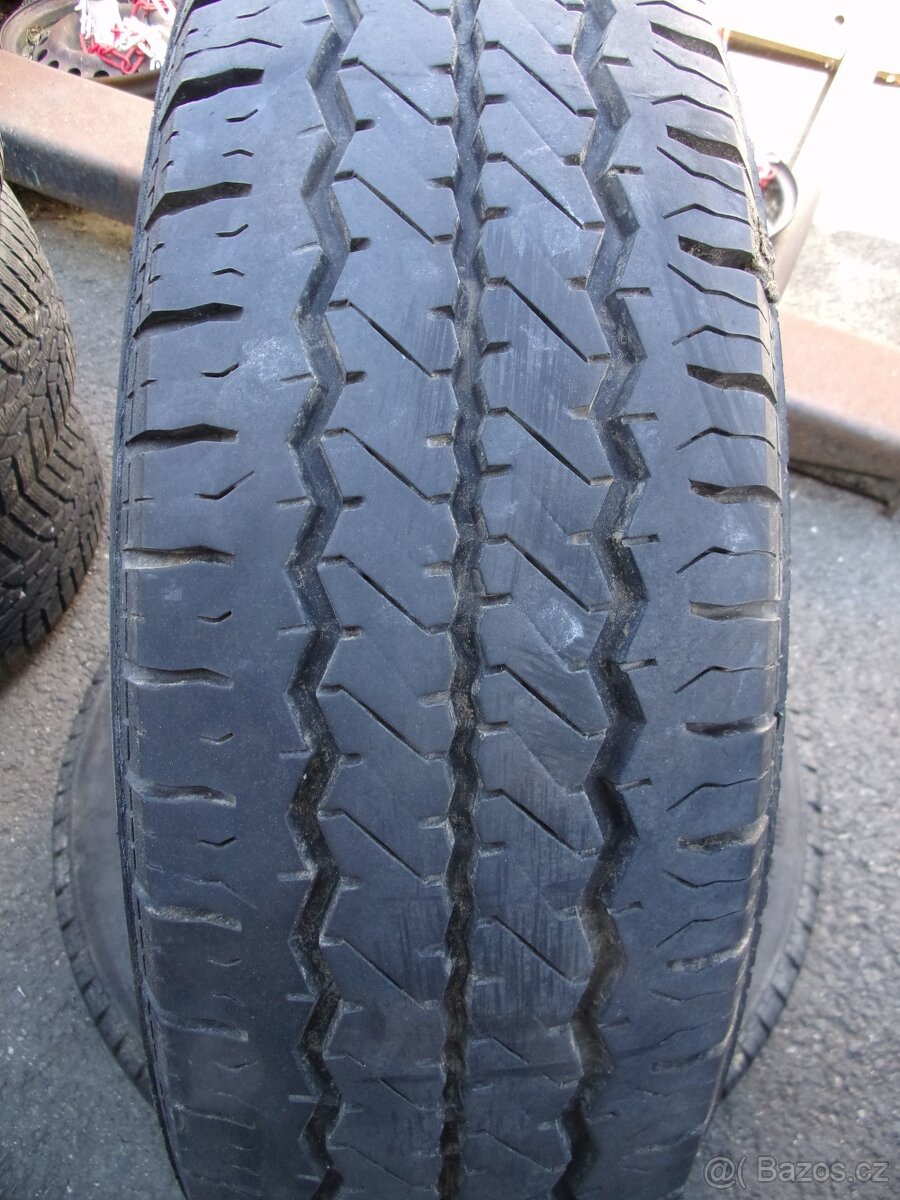 2x letní pneu 185/15C 103/102R Hankook RA08