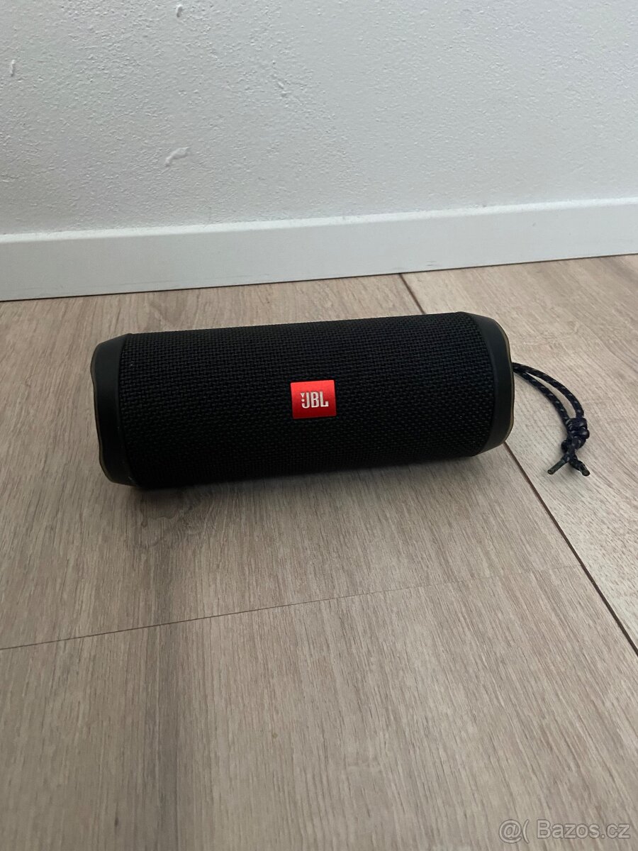 JBL Flip 4