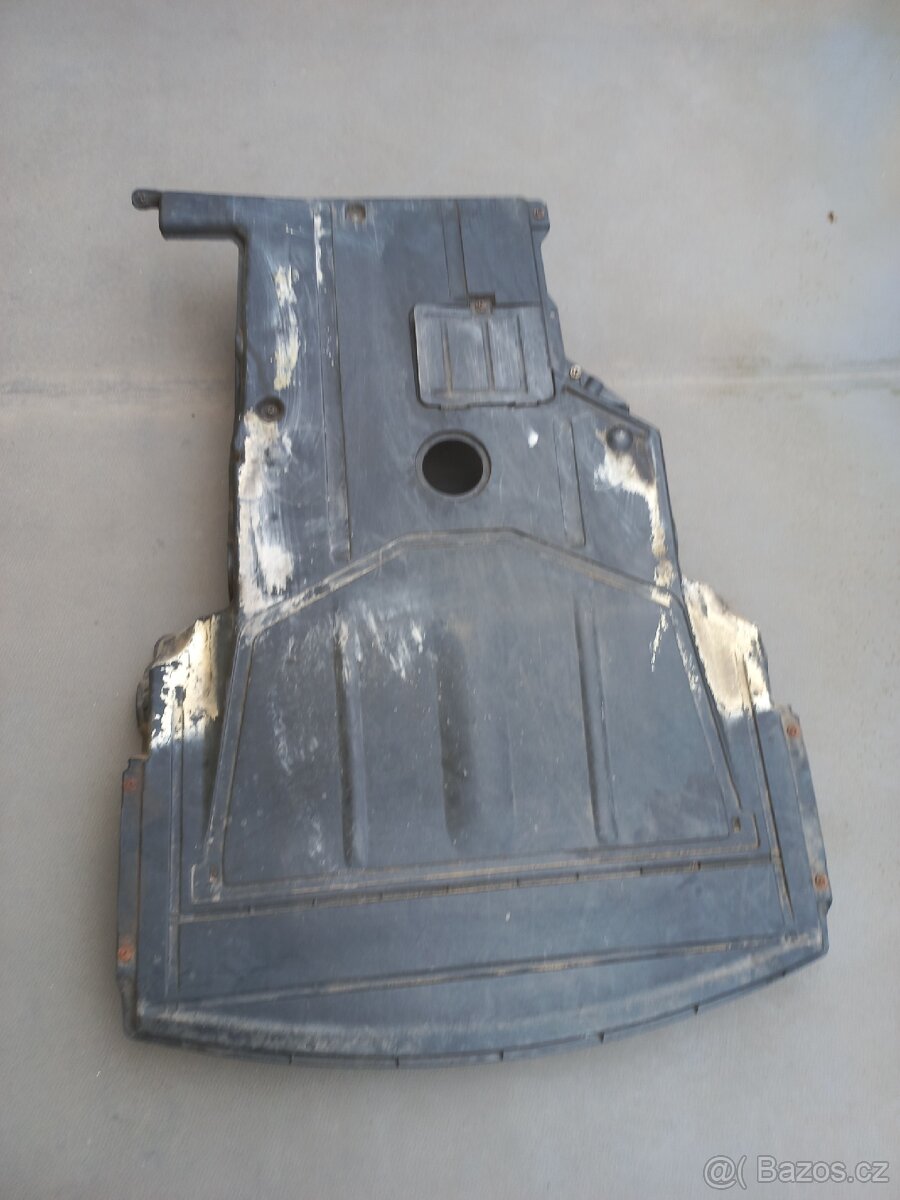 Bmw e46 kryt pod motor