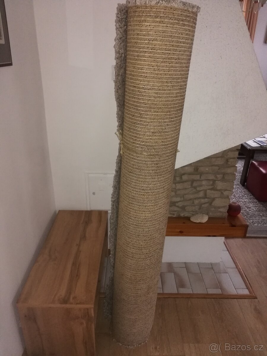 Koberec 160 cm X 240 cm