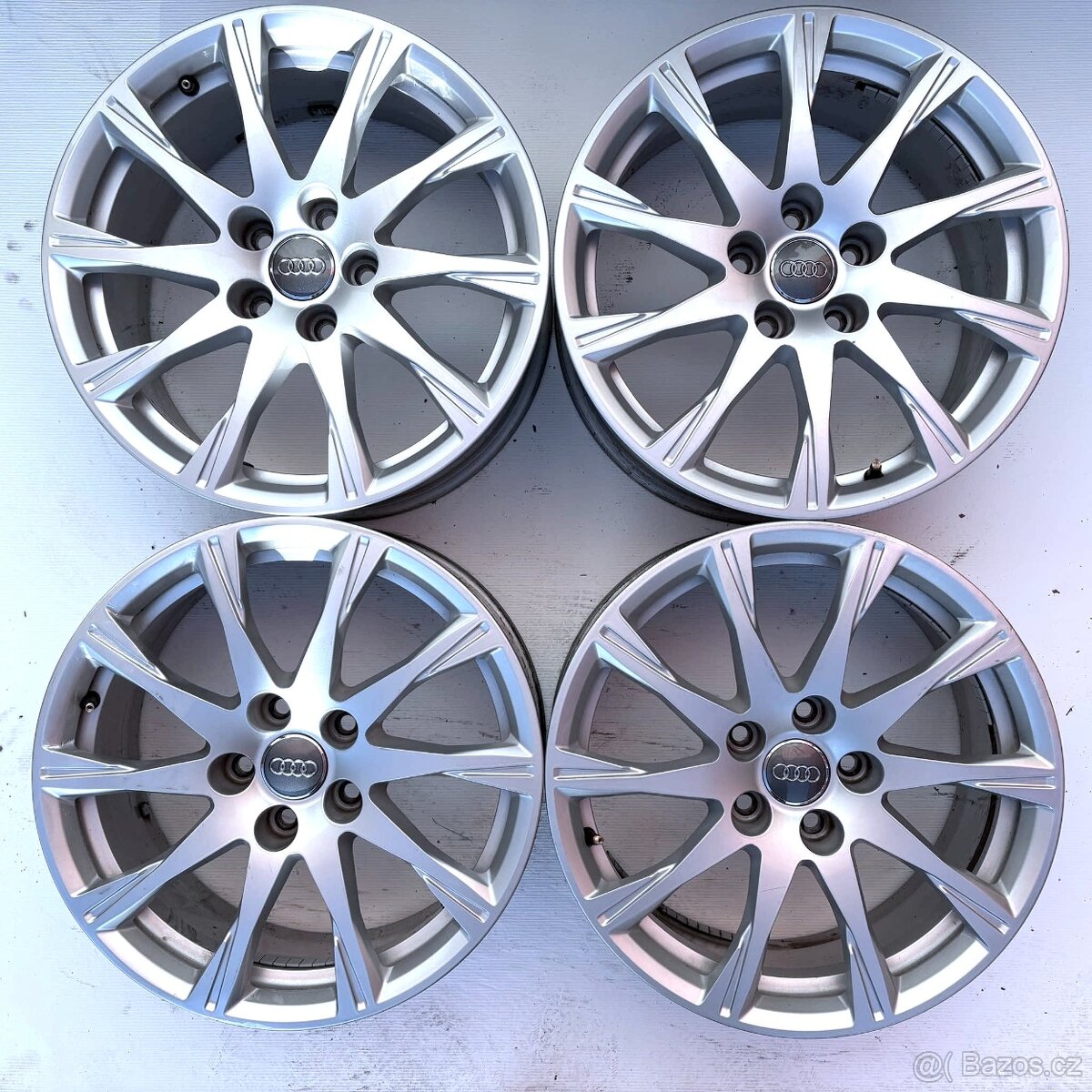 ALU AUDI A4 B7 B8 B9 A6 A3 Q3 17" 5X112 ET38
