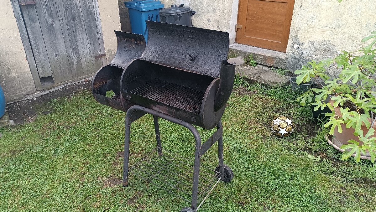 Zahradní gril