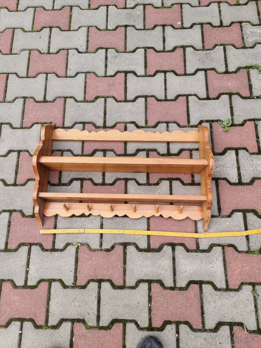 zamluveno.Retro kuchyňská policka