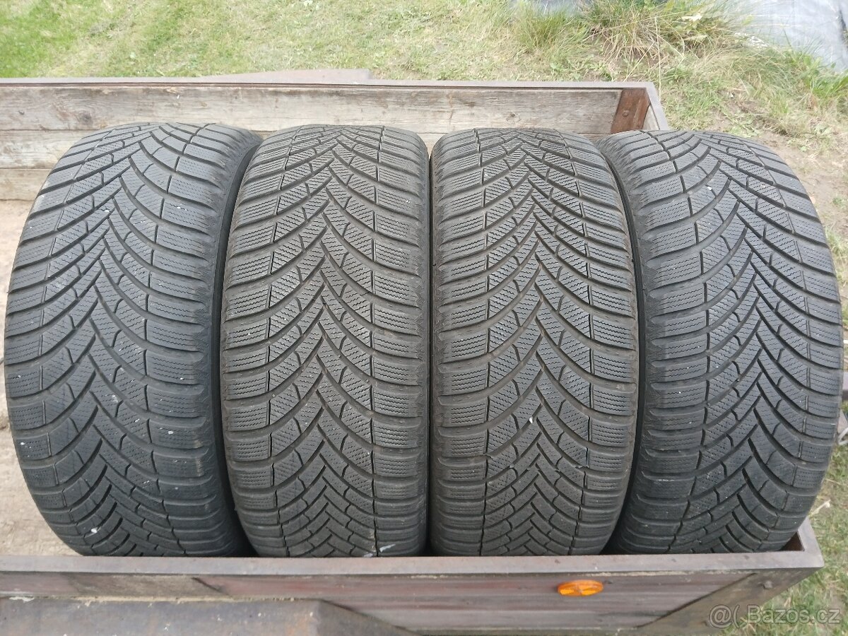 Semperit Spped-Grip 5, 235/55 R17,103V,4x cca 8-9mm,TOP