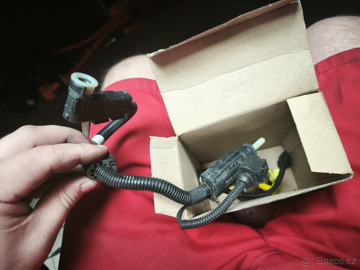 Vstřikovač AdBlue Audi 4G0131113E