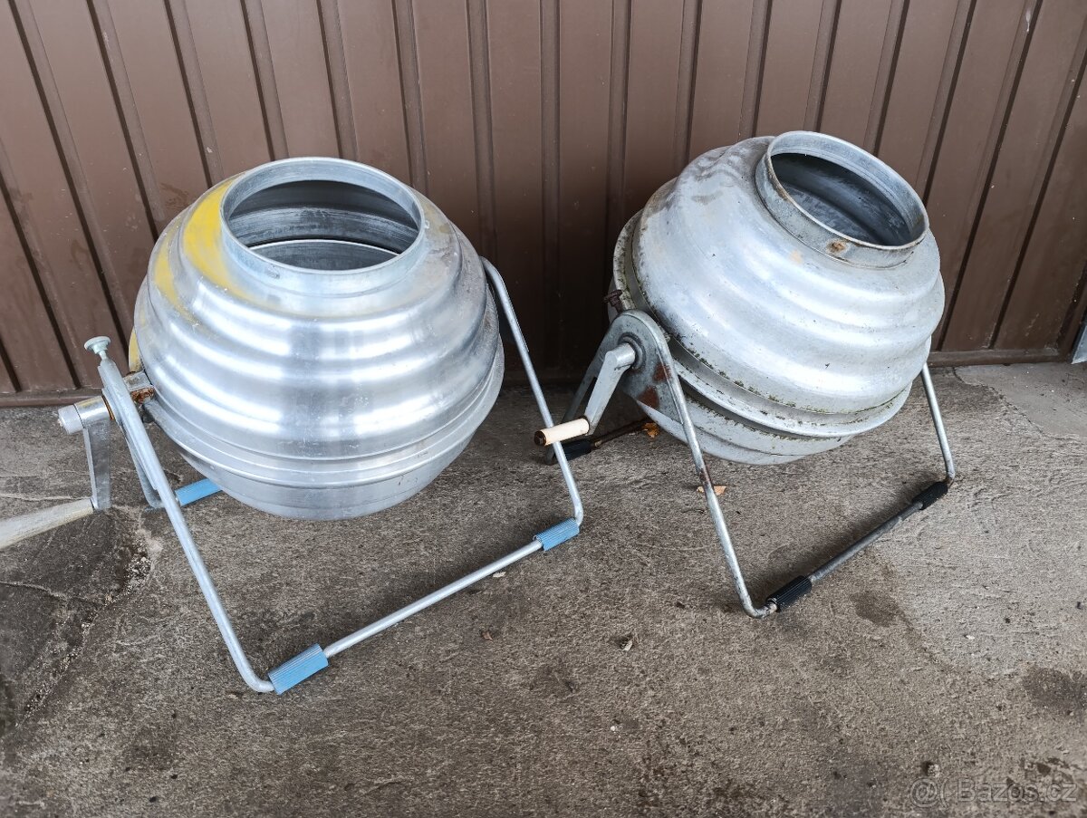 Stará ruční hliníková pračka