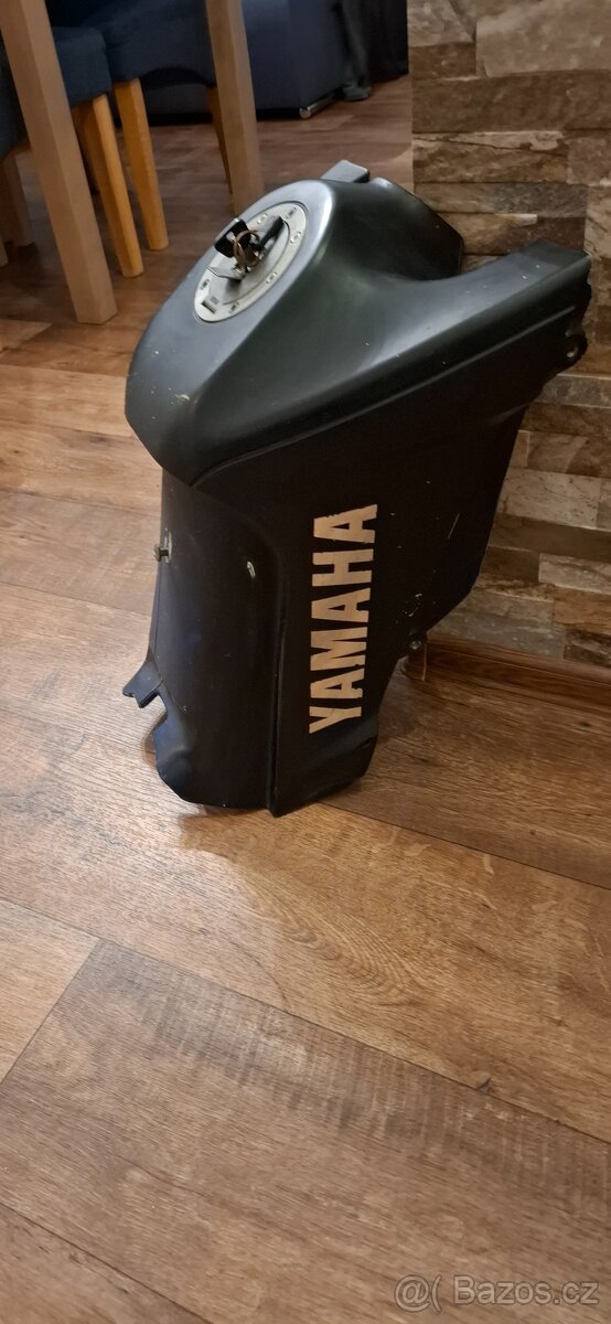 Nádrž yamaha