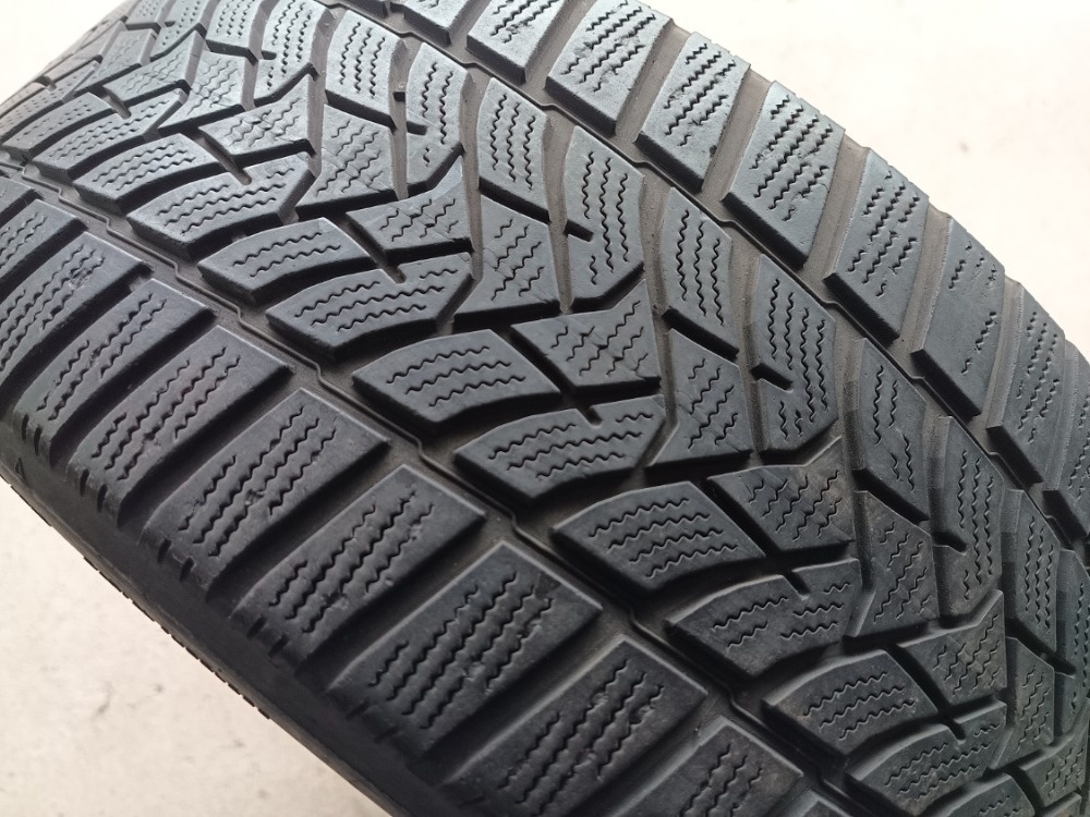 205/50 R17 DUNLOP (2616)