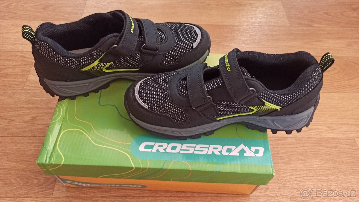 Boty zn. Crossroad vel. 35