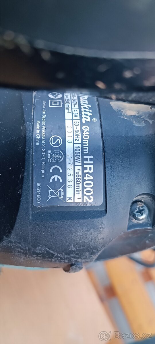 Makita HR4002