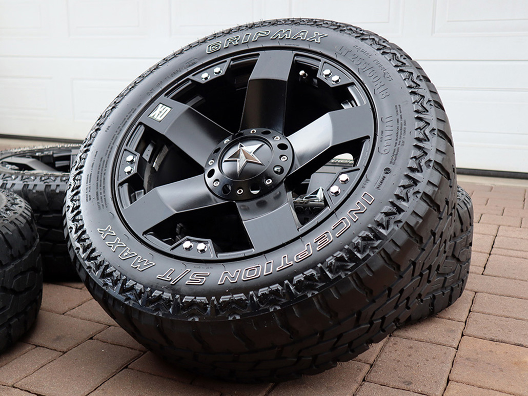 18" 6x139,7 = KMC XD ROCKSTAR + 255/60R18 M/T OFFROAD