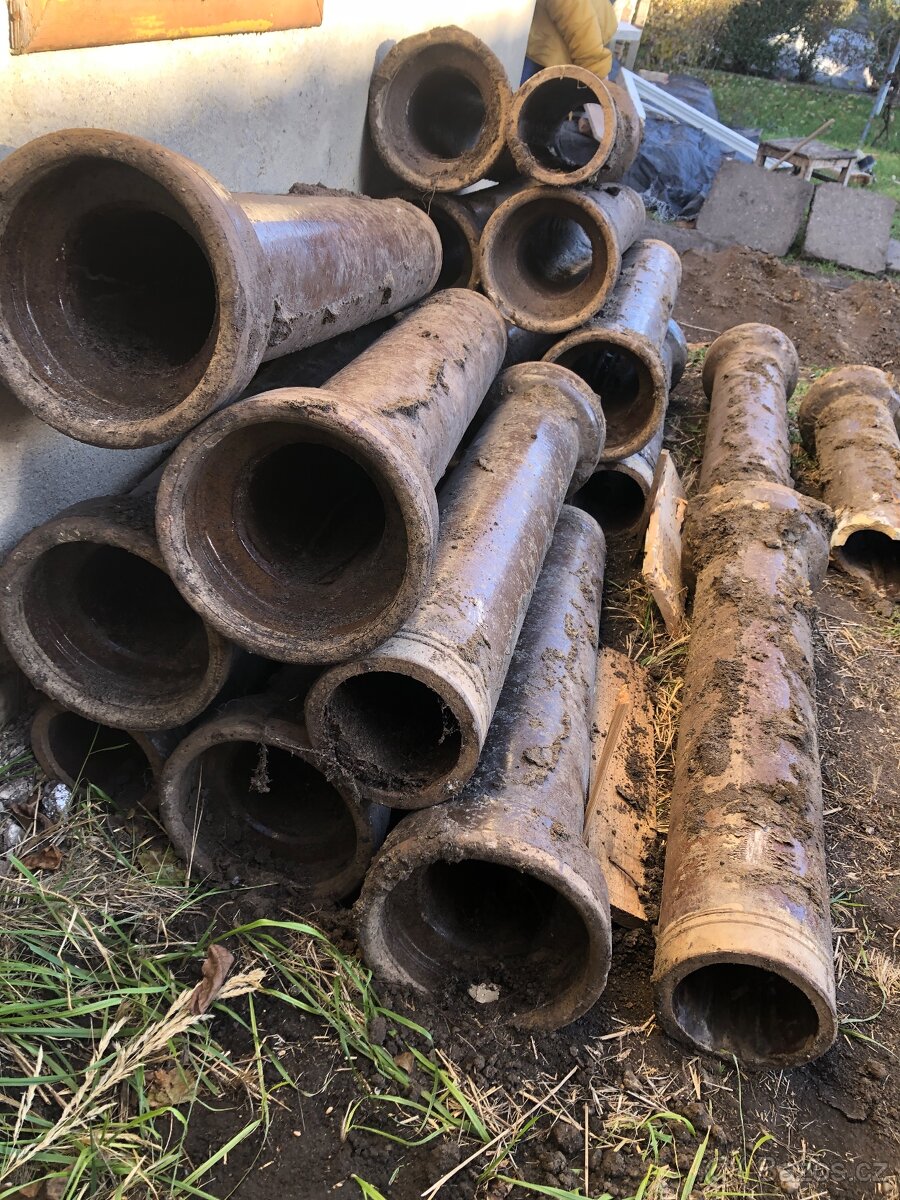 Kanalizační glazurované trubky