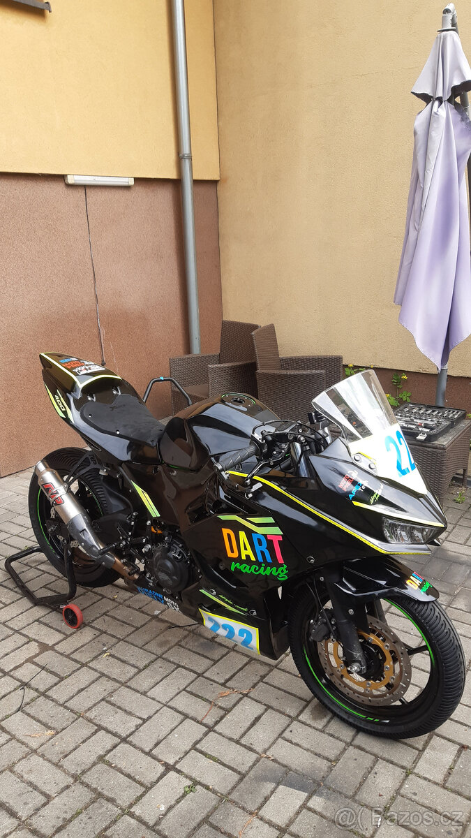 Okruhovka Kawasaki Ninja SSP300 rok 2023