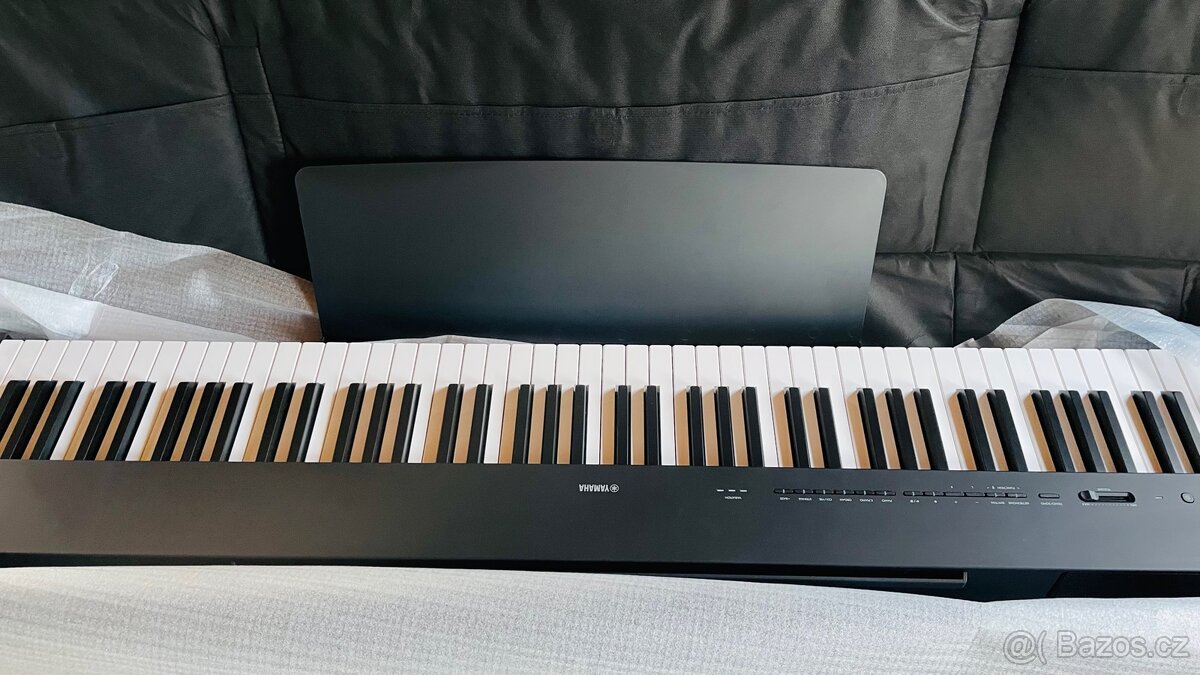 Digitalni piano Yamaha P-225, v záruce