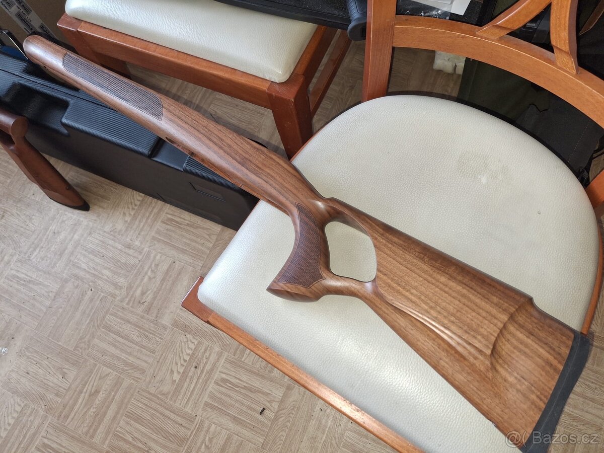 Pažba ZKK 601 THUMBHOLE