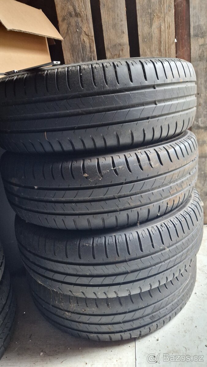 Pneu Michelin 195/65 R15