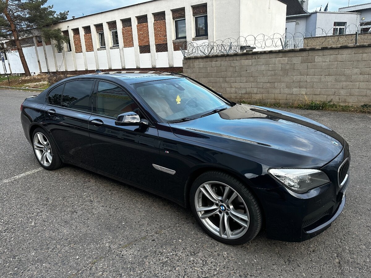 BMW 740d xDrive - 230kW - M Sportovní paket