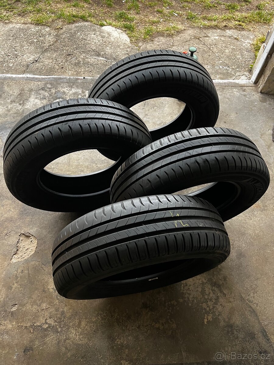 Pneu Michelin radiál X 205/65r15