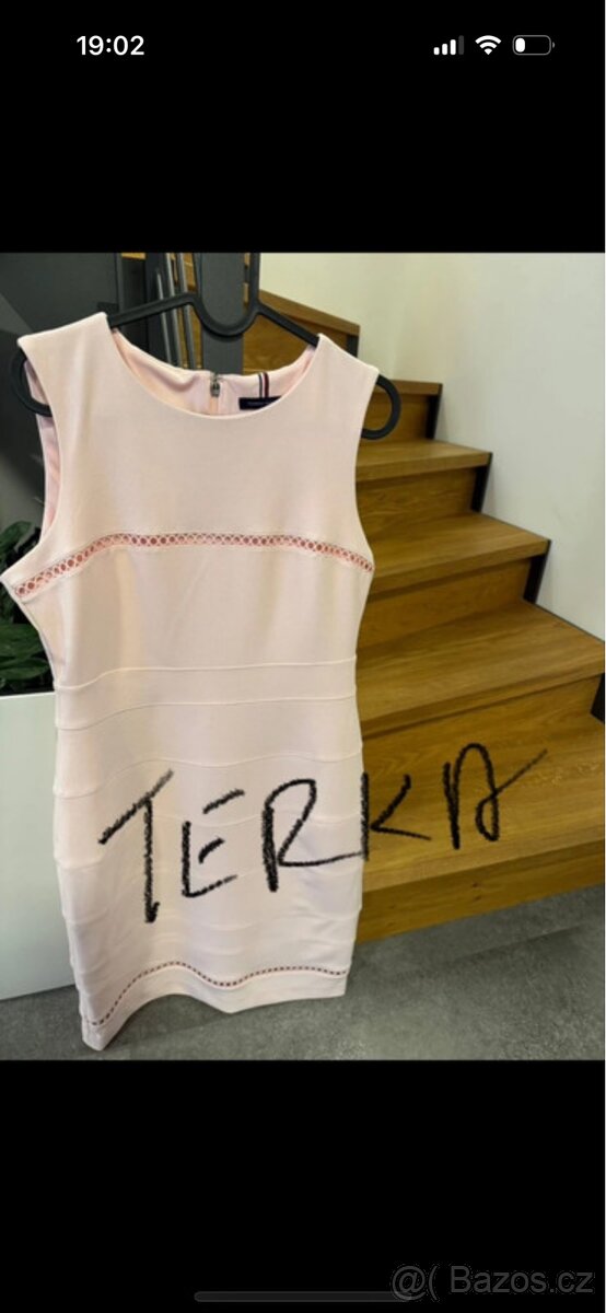 Šaty Tommy Hilfiger vel 12, sedi 38-42