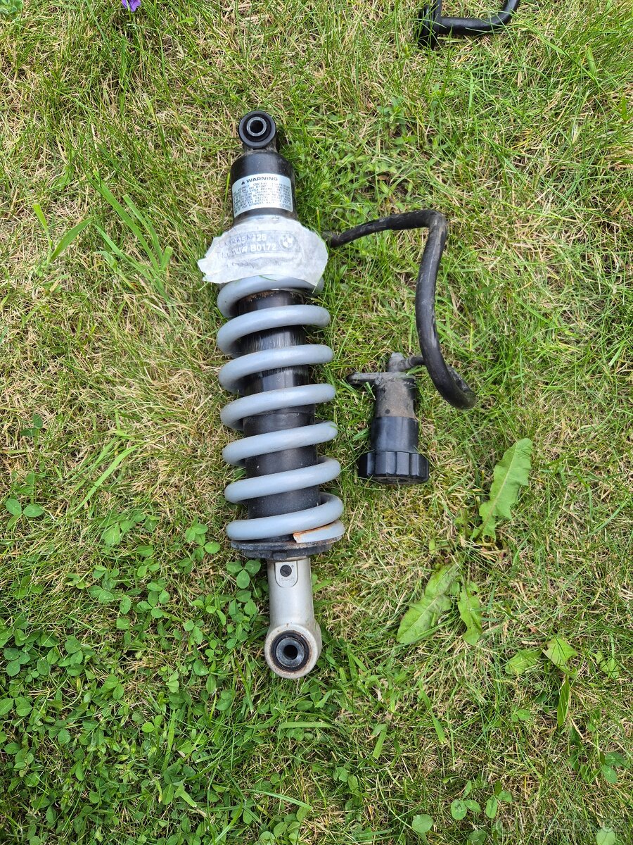 Zadní tlumič BMW R1150GS