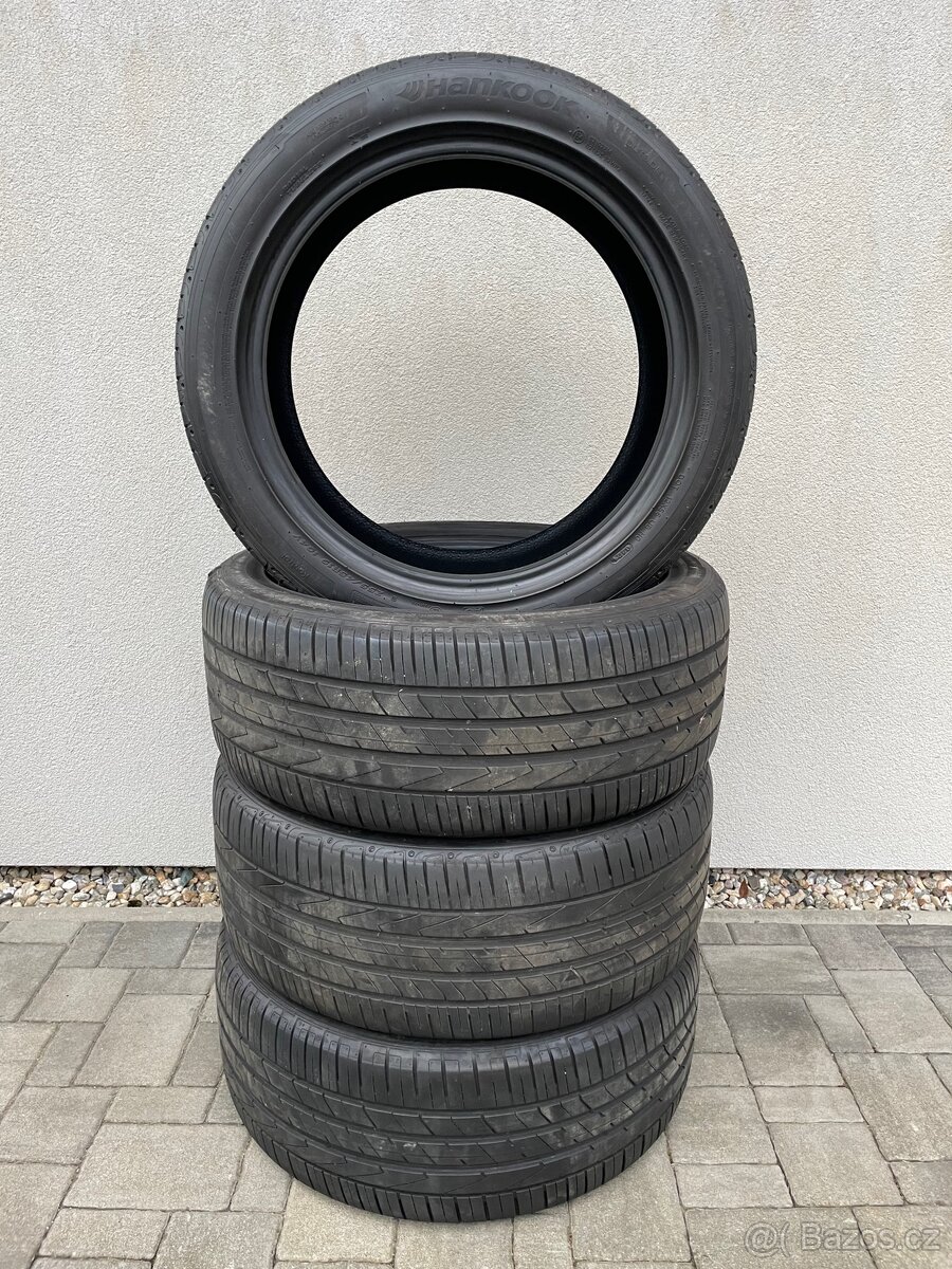 Sada letních pneu.255/45 R19