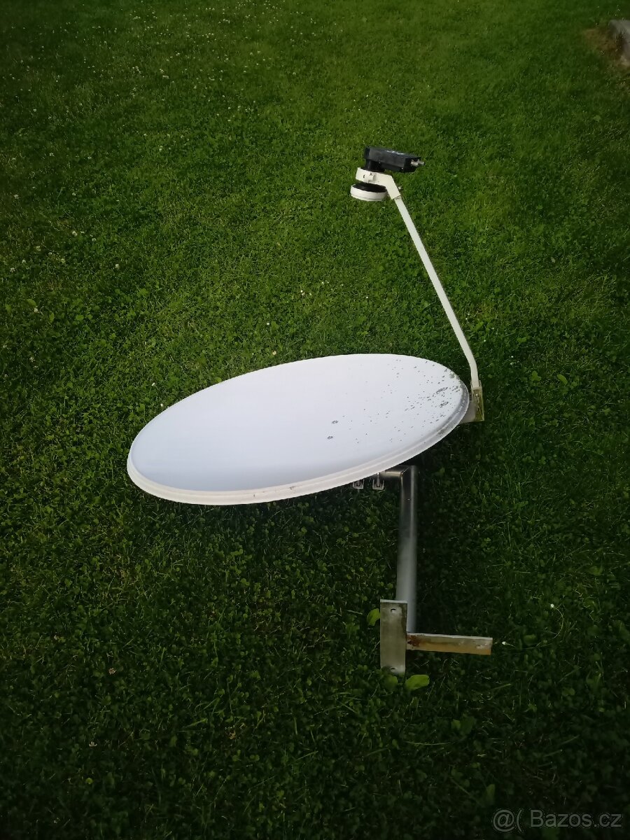 Satelitní parabola