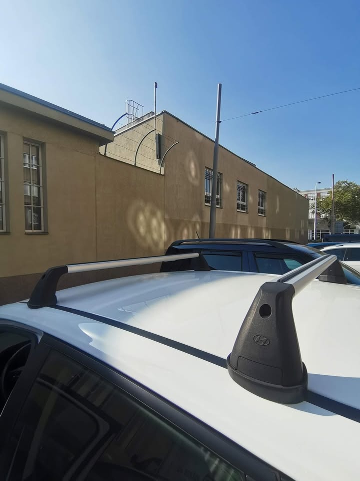 Střešní nosiče (příčníky) Hyundai i30