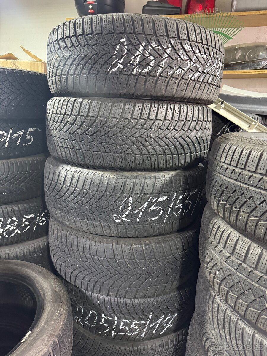 215/55/17 zimni pneu Bridgestone