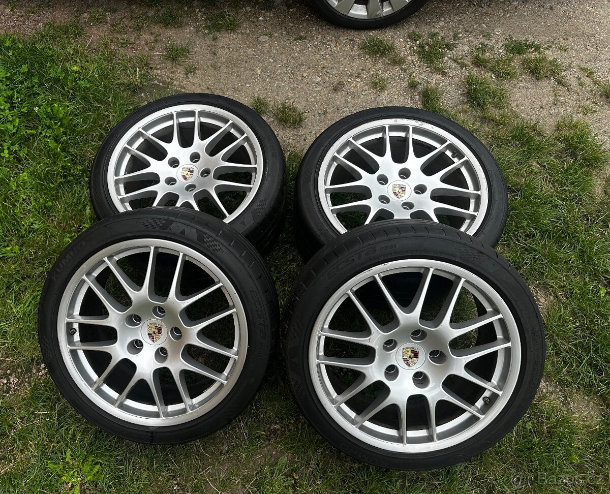 Kola Porsche Panamera 20”