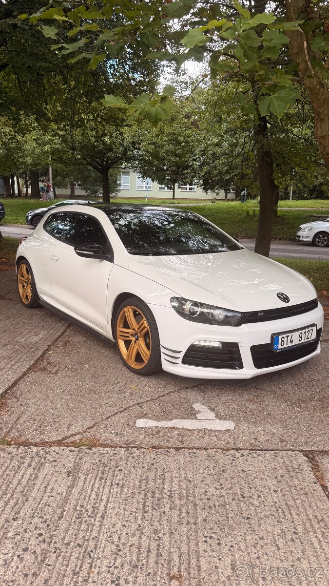 Volkswagen Scirocco R 2.0 195 kw DSG